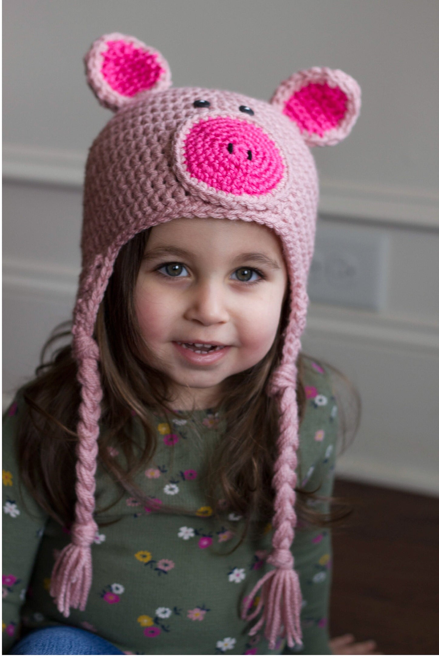 Crochet Pig Hat: Newborn to Child, Photo Prop